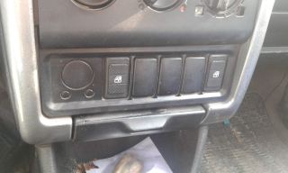 1994 model seat ibiza 1.8 benzin araçdan sökme çıkma orijinal cam indirme kaldırma düğmesi