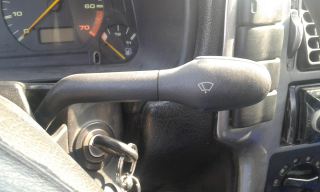1994 model seat ibiza 1.8 benzin araçdan sökme çıkma orijinal sinyal kolu ve silecek çalıştırma kolu
