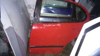 2001 seat leon kırmızı renk sol arka kapı