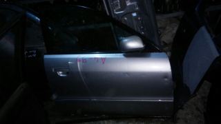 audi a4 1999 model çıkma sağ ön gümüş gri dolu kapı