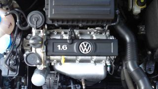 golf 1.6 cfna cfnb kodlu çıkma motor  ve motor parçaları 