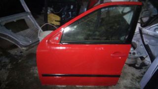 seat leon 2002 model çıkma kırmızı renk sol ön kapı